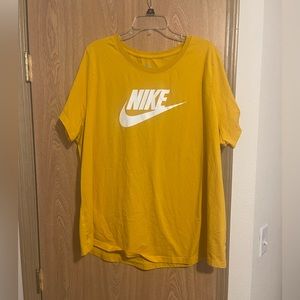 Nike T-shirt | Size: 3X